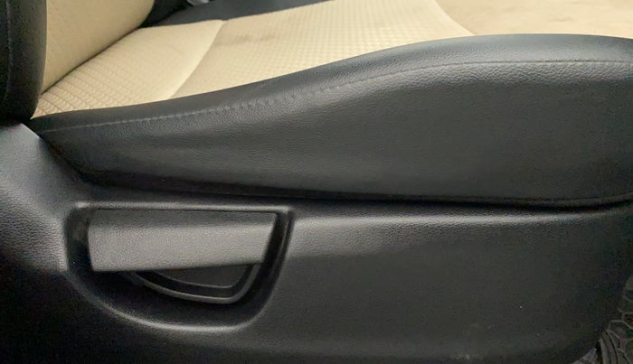 2022 Hyundai NEW SANTRO SPORTZ EXECUTIVE MT CNG, CNG, Manual, 14,138 km, Driver Side Adjustment Panel