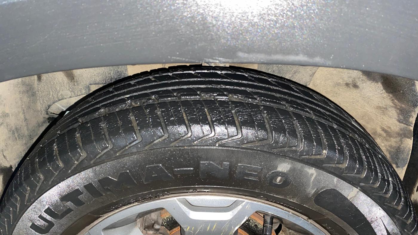 2017 Renault Kwid CLIMBER 1.0 AMT, Petrol, Automatic, 25,987 km, Left Front Tyre Tread