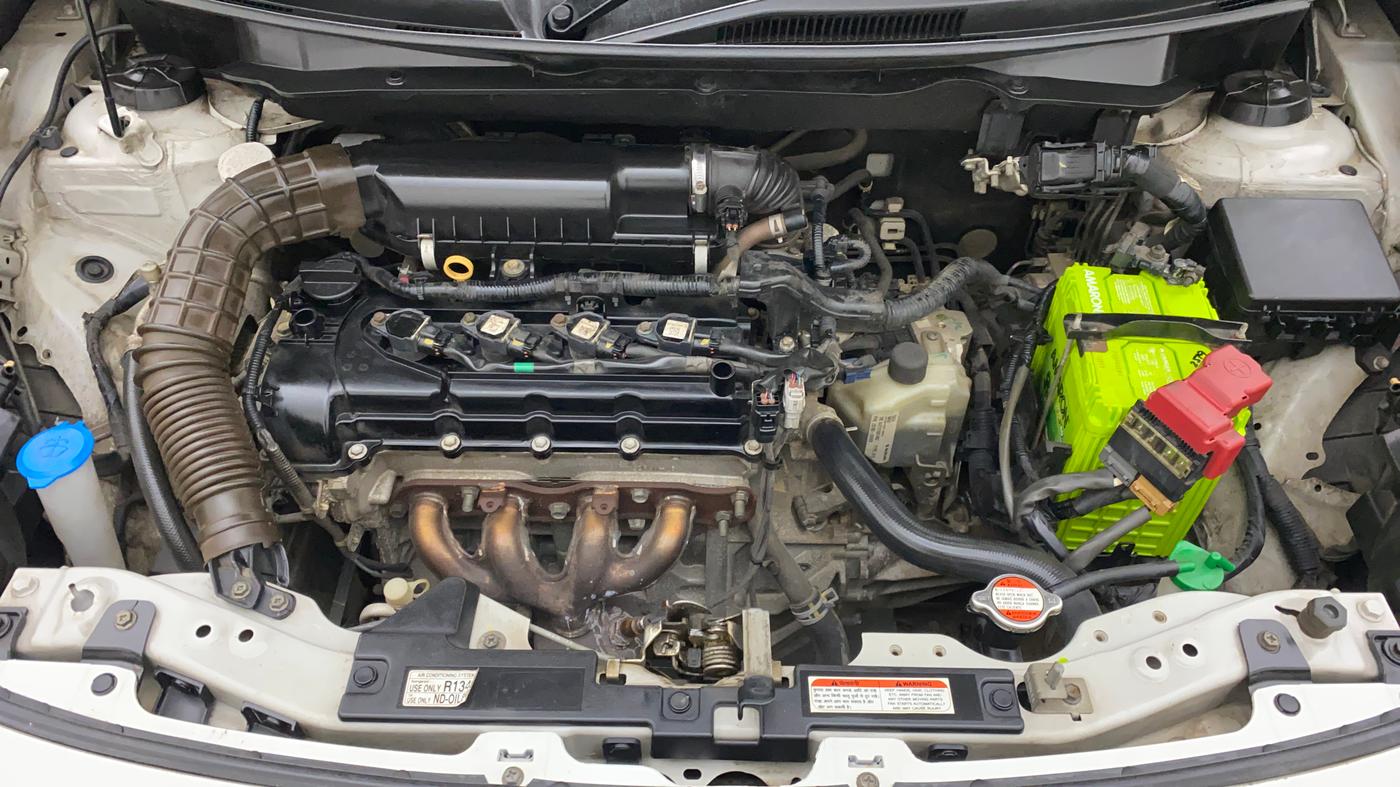 2017 Maruti Dzire VXI AMT, Petrol, Automatic, 31,716 km, Open Bonet