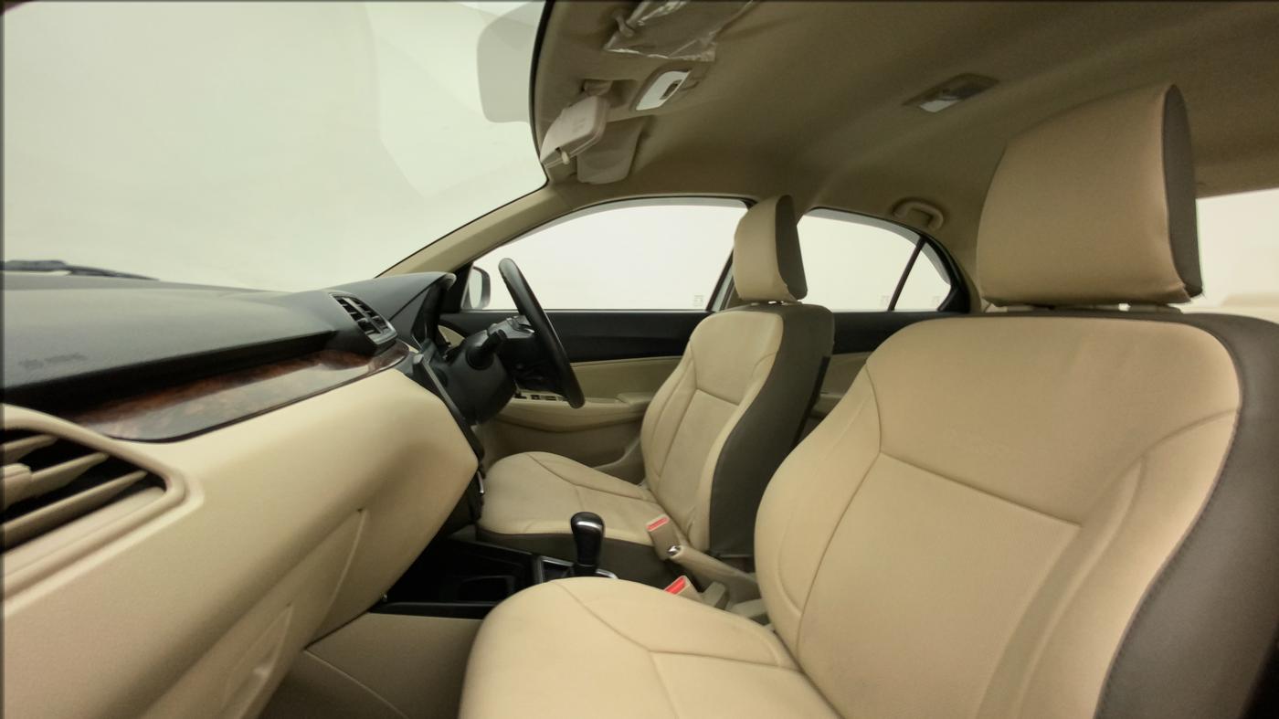 2017 Maruti Dzire VXI AMT, Petrol, Automatic, 31,716 km, Right Side Front Door Cabin
