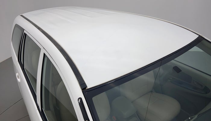 2013 Toyota Innova 2.5 GX 8 STR BS IV, Diesel, Manual, 1,78,065 km, Roof/Sunroof View