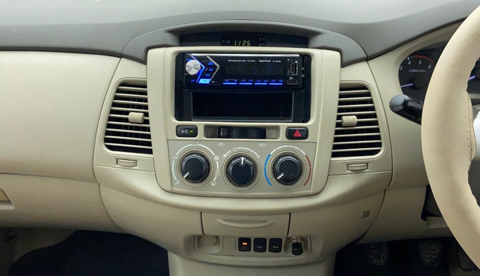 2013 Toyota Innova 2.5 GX 8 STR BS IV, Diesel, Manual, 1,78,065 km, Air Conditioner