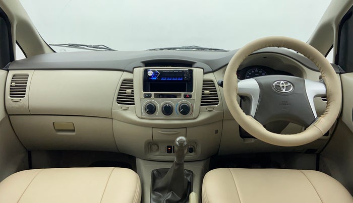 2013 Toyota Innova 2.5 GX 8 STR BS IV, Diesel, Manual, 1,78,065 km, Dashboard View