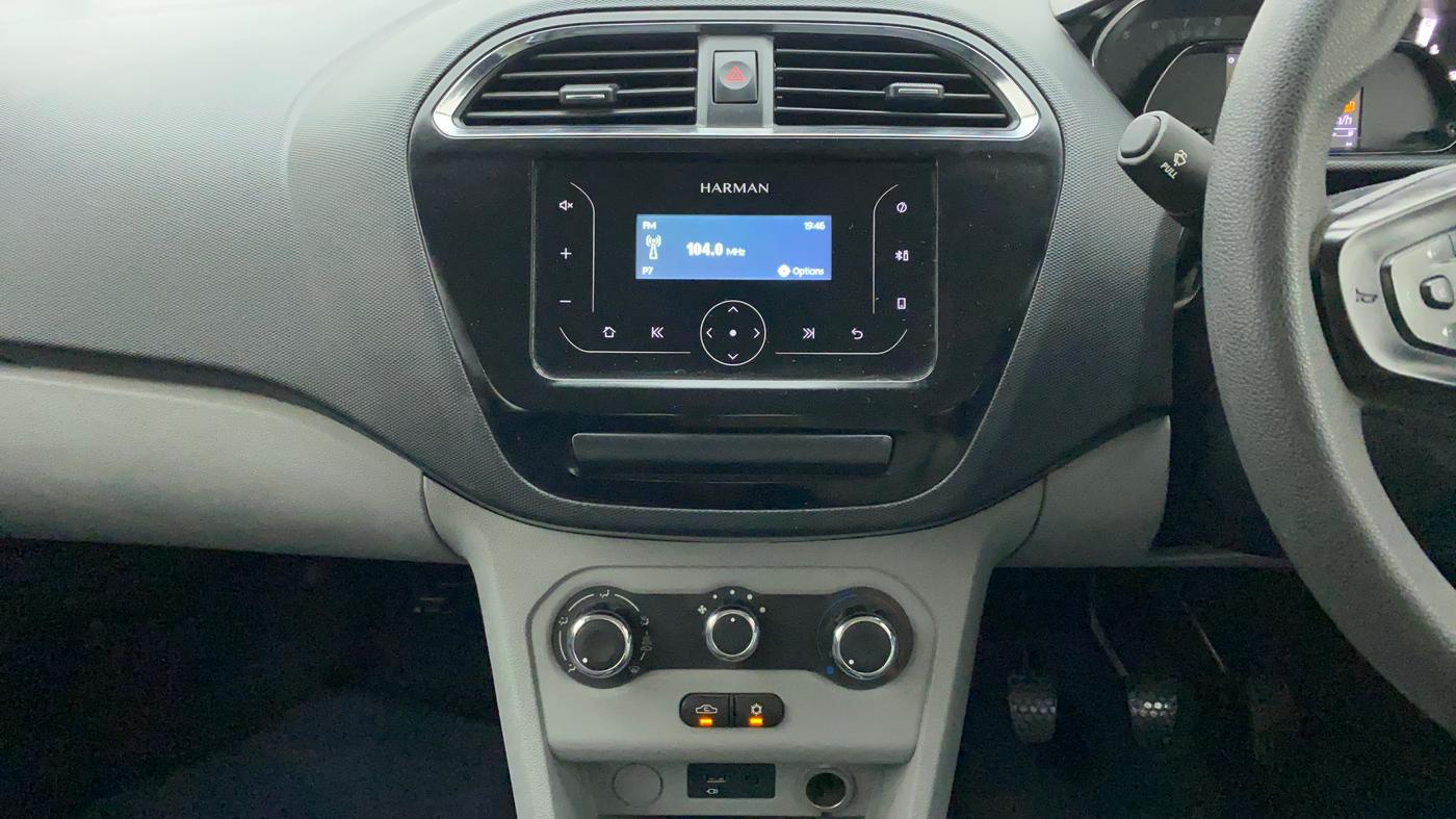 2021 Tata Tiago XT PETROL, Petrol, Manual, 20,843 km, Air Conditioner