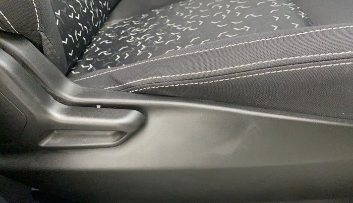 2021 Tata Tiago XT PETROL, Petrol, Manual, 20,843 km, Driver Side Adjustment Panel