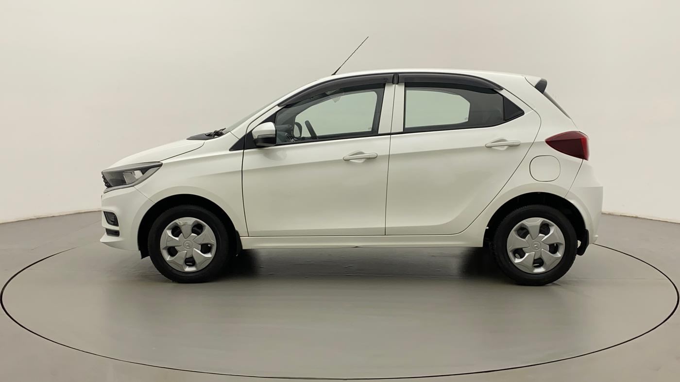 2021 Tata Tiago XT PETROL, Petrol, Manual, 20,843 km, Left Side