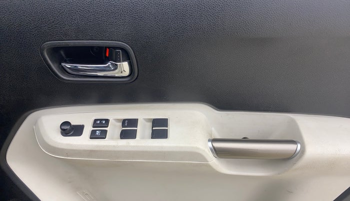 2017 Maruti IGNIS DELTA 1.2, Petrol, Manual, 85,534 km, Driver Side Door Panels Control