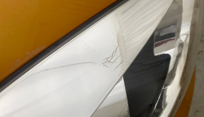 2018 Tata Tiago XZ PETROL, Petrol, Manual, 28,115 km, Right headlight - Minor scratches