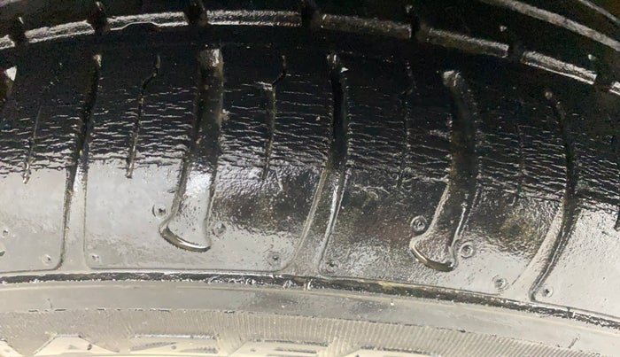 2018 Tata Tiago XZ PETROL, Petrol, Manual, 28,115 km, Left Rear Tyre Tread