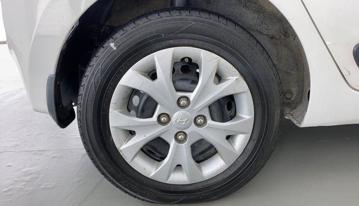 2014 Hyundai Grand i10 SPORTZ 1.1 CRDI, Diesel, Manual, Right Rear Wheel