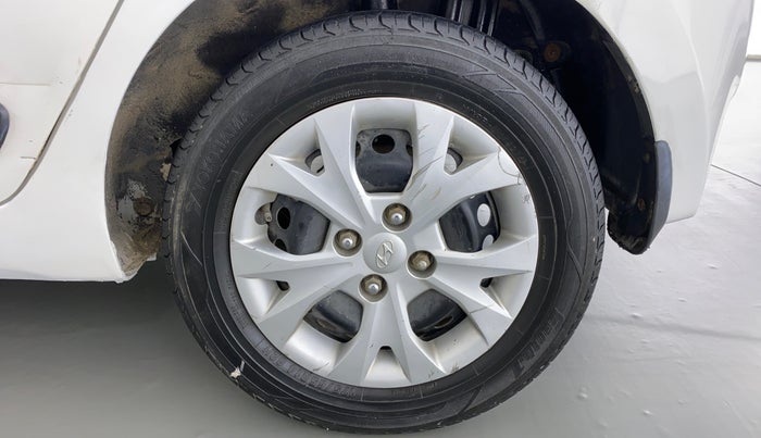 2014 Hyundai Grand i10 SPORTZ 1.1 CRDI, Diesel, Manual, Left Rear Wheel