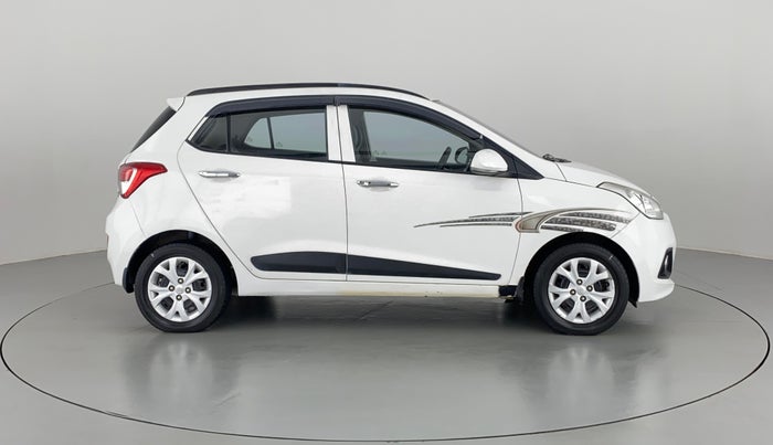 2014 Hyundai Grand i10 SPORTZ 1.1 CRDI, Diesel, Manual, Right Side View