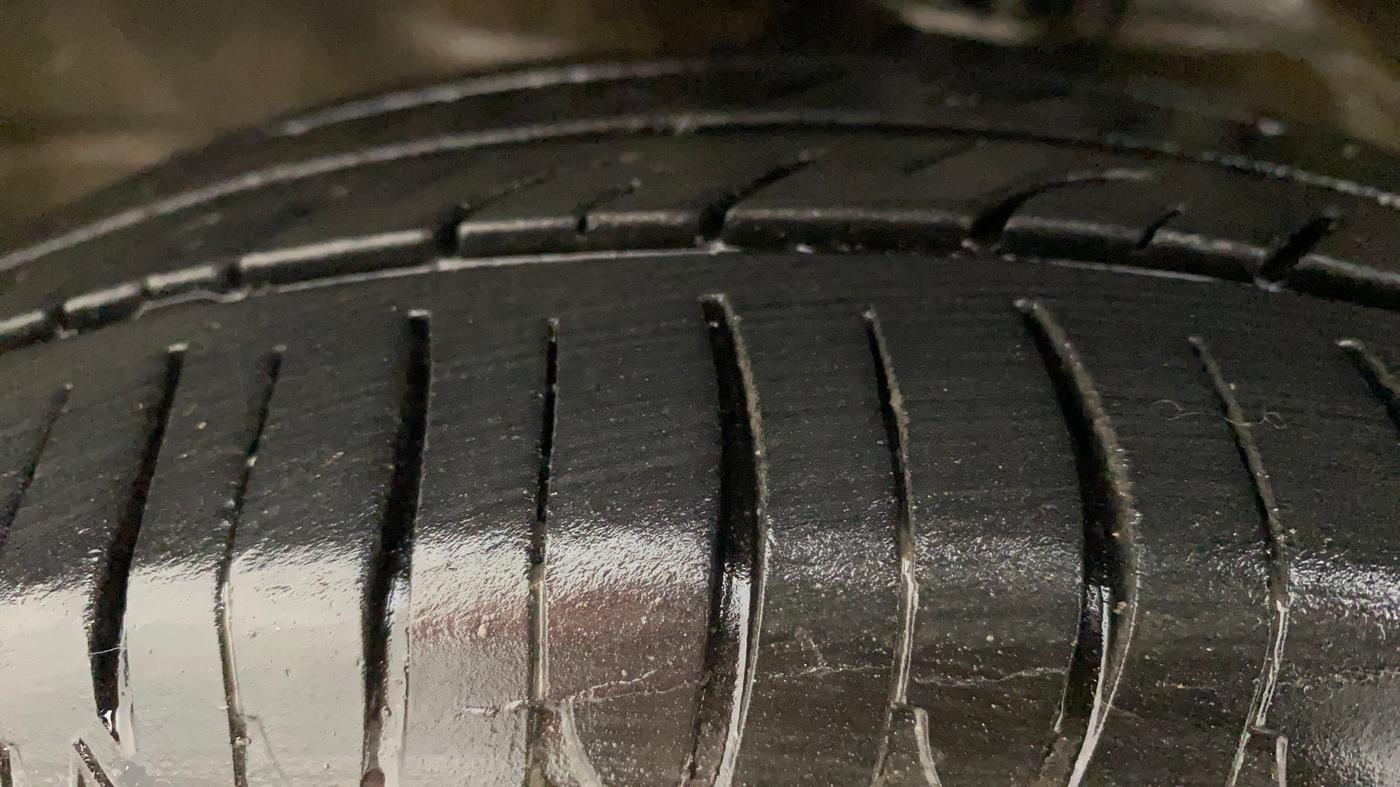 2015 Maruti Wagon R 1.0 VXI, Petrol, Manual, 79,336 km, Left Front Tyre Tread