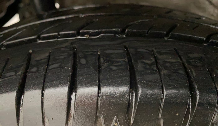 2015 Maruti Wagon R 1.0 VXI, Petrol, Manual, 79,336 km, Right Rear Tyre Tread