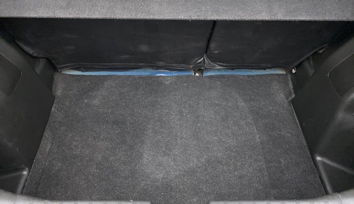 2016 Maruti Baleno DELTA 1.2 K12, Petrol, Manual, 43,897 km, Boot Inside