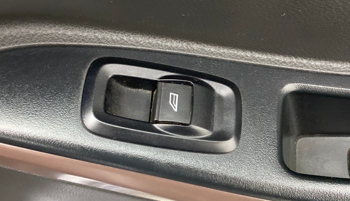 2019 Ford FREESTYLE TITANIUM 1.2 PETROL, Petrol, Manual, 26,718 km, Right rear window switch / handle - Switch/handle not functional