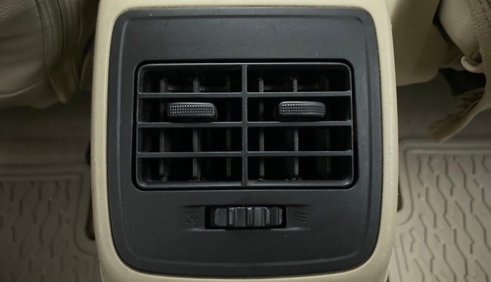 2018 Maruti Dzire VXI, Petrol, Manual, 27,567 km, Rear AC Vents