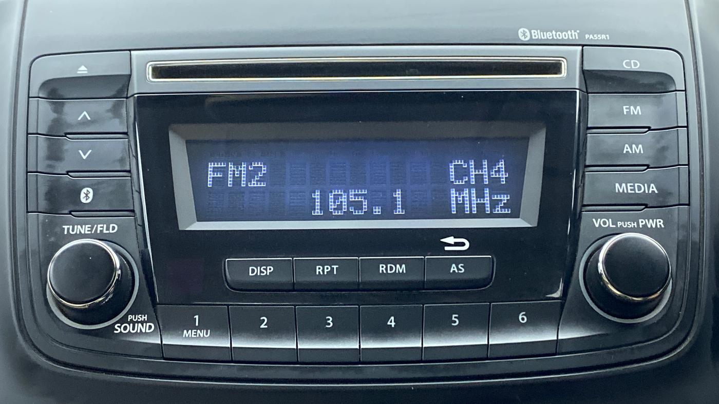 2018 Maruti Dzire VXI, Petrol, Manual, 27,567 km, Infotainment System