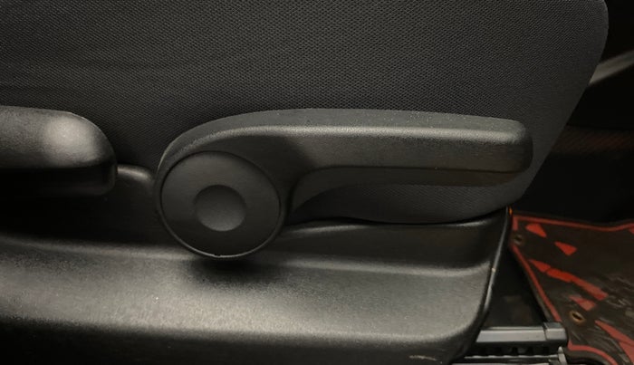 2022 Maruti Vitara Brezza ZXI PLUS, Petrol, Manual, 25,072 km, Driver Side Adjustment Panel