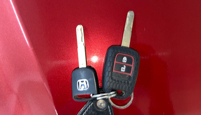 2015 Honda Jazz 1.2L I-VTEC V AT, Petrol, Automatic, 34,141 km, Key Close Up