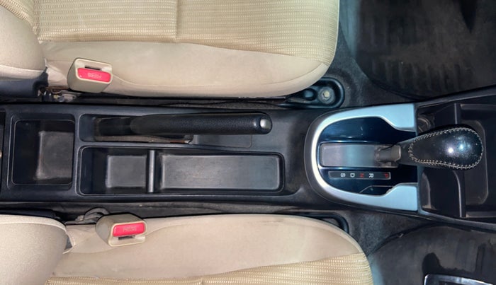 2015 Honda Jazz 1.2L I-VTEC V AT, Petrol, Automatic, 34,141 km, Gear Lever