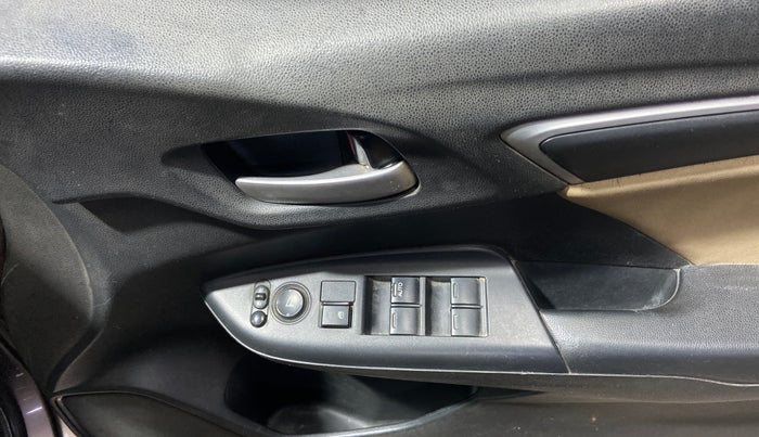 2015 Honda Jazz 1.2L I-VTEC V AT, Petrol, Automatic, 34,141 km, Driver Side Door Panels Control