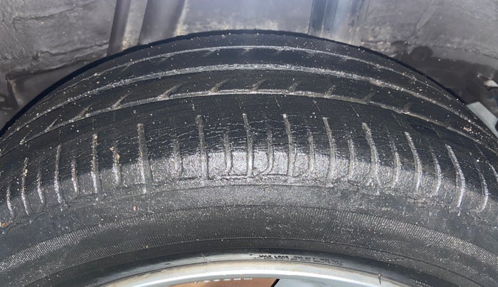 2015 Honda Jazz 1.2L I-VTEC V AT, Petrol, Automatic, 34,141 km, Left Rear Tyre Tread