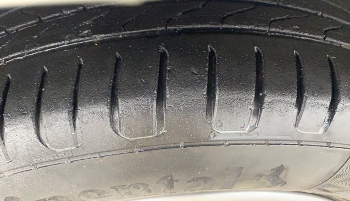 2018 Tata Tiago XZ PETROL, Petrol, Manual, 1,07,695 km, Left Front Tyre Tread