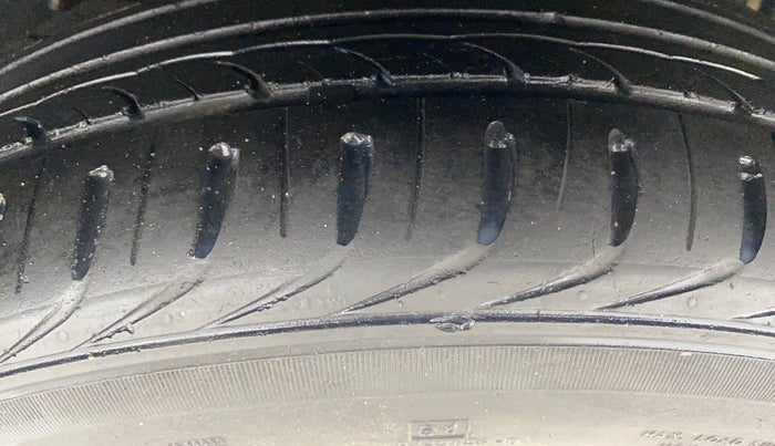 2018 Tata Tiago XZ PETROL, Petrol, Manual, 1,07,695 km, Left Rear Tyre Tread