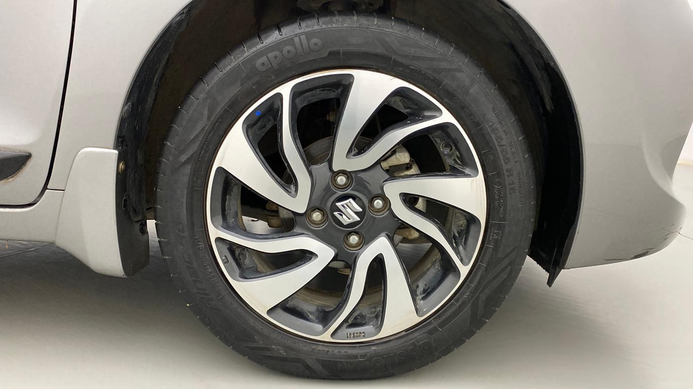 2020 Maruti Baleno ALPHA CVT PETROL 1.2, Petrol, Automatic, 52,980 km, Right Front Wheel