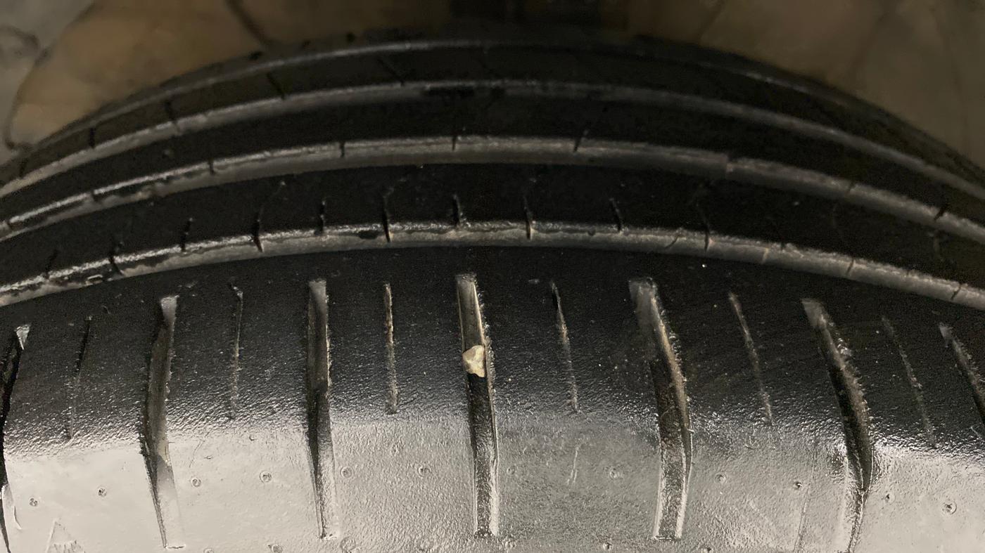 2020 Maruti Baleno ALPHA CVT PETROL 1.2, Petrol, Automatic, 52,980 km, Left Front Tyre Tread