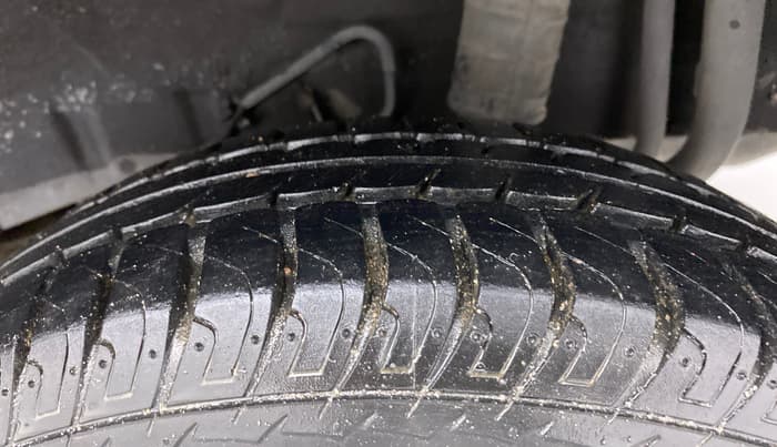 2014 Datsun Go T, Petrol, Manual, 69,751 km, Left Rear Tyre Tread