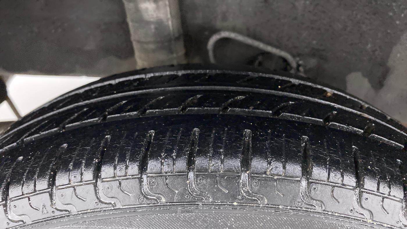 2014 Datsun Go T, Petrol, Manual, 69,751 km, Right Rear Tyre Tread