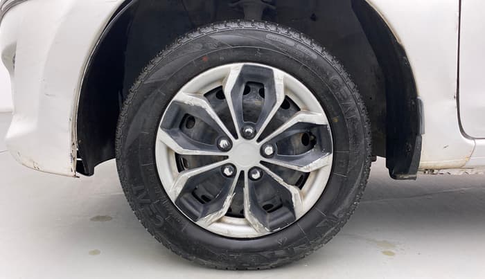 2014 Datsun Go T, Petrol, Manual, 69,751 km, Left Front Wheel