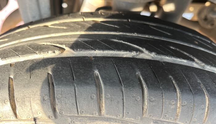 2015 Maruti Alto 800 VXI, Petrol, Manual, 86,725 km, Right Rear Tyre Tread
