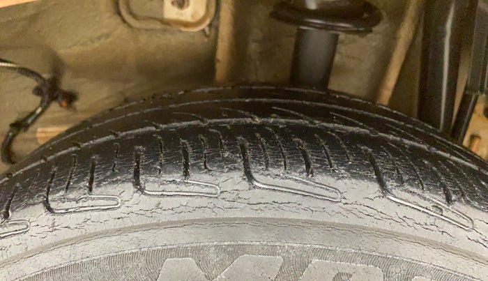2016 Tata Tiago XZ PETROL, Petrol, Manual, 1,12,905 km, Left Rear Tyre Tread