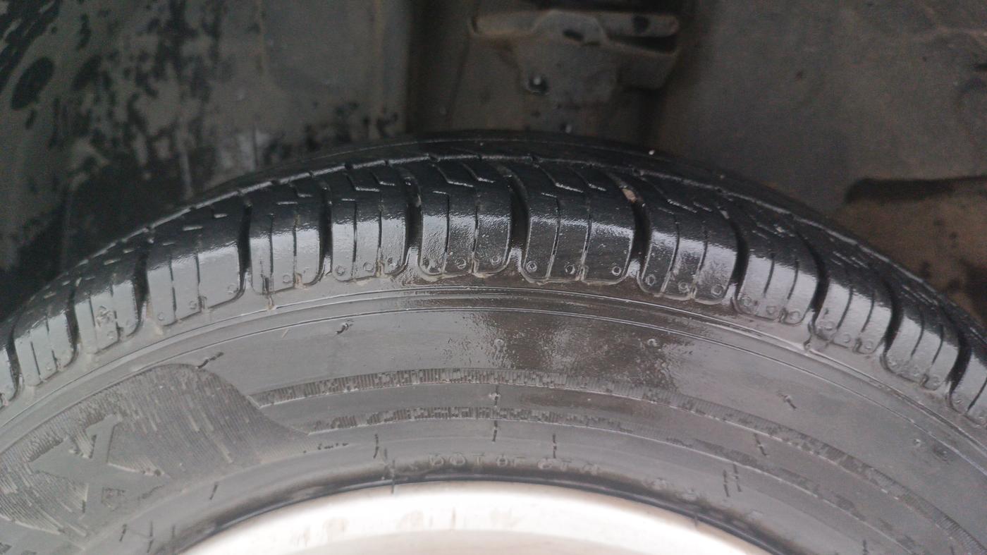2018 Renault Kwid RXT 1.0 (O), Petrol, Manual, 1,38,712 km, Left Front Tyre Tread
