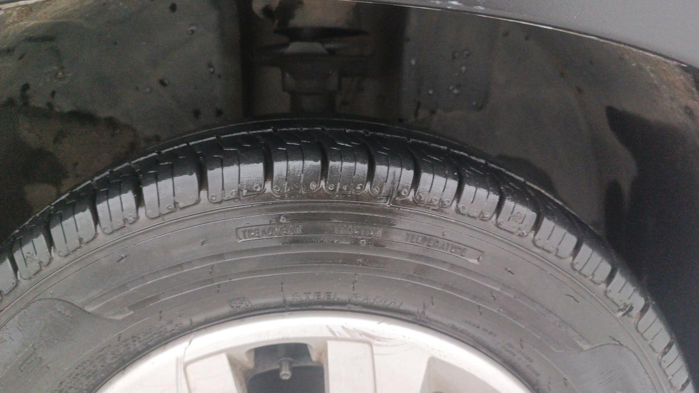 2018 Renault Kwid RXT 1.0 (O), Petrol, Manual, 1,38,712 km, Right Front Tyre Tread