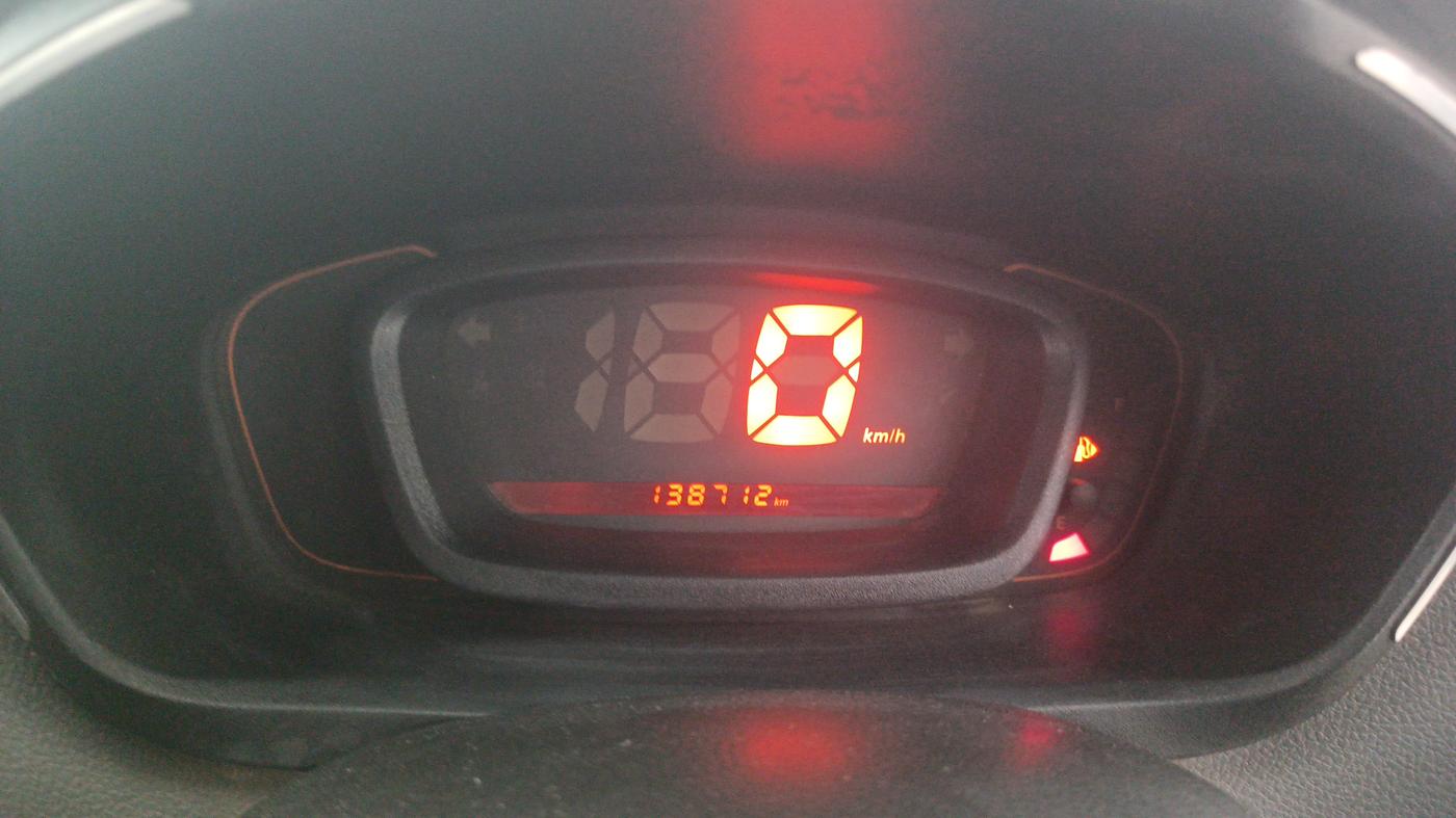 2018 Renault Kwid RXT 1.0 (O), Petrol, Manual, 1,38,712 km, Odometer Image