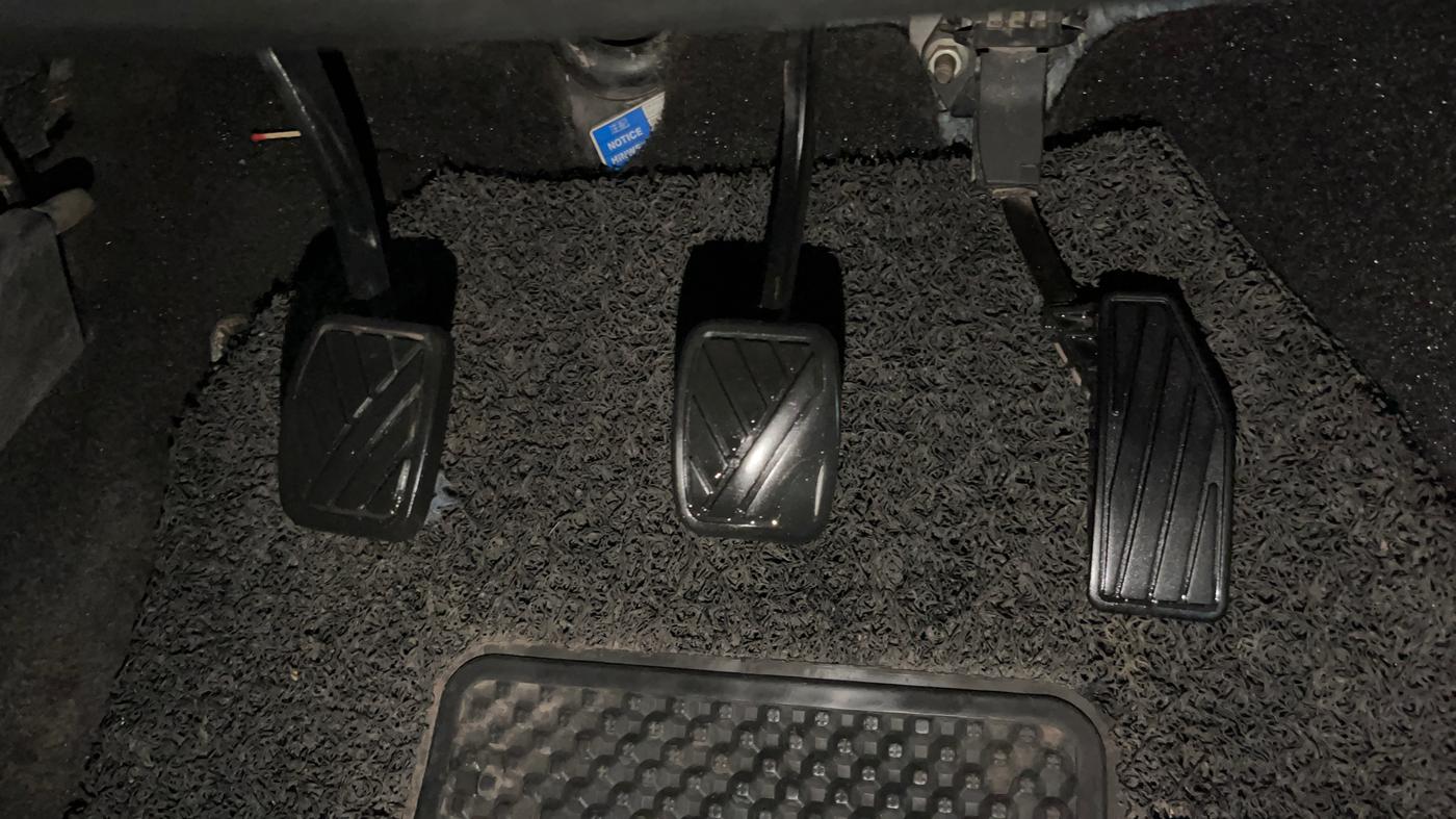 2018 Maruti Baleno DELTA PETROL 1.2, CNG, Manual, 98,195 km, Pedals