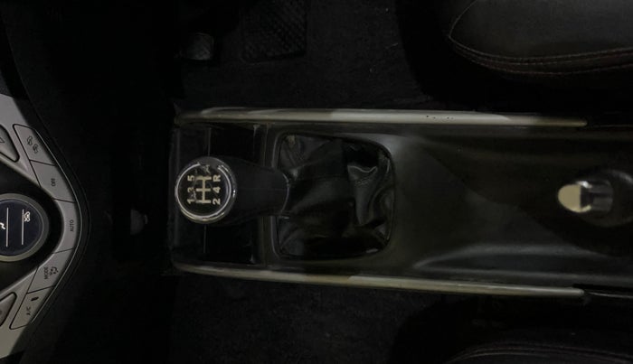 2018 Maruti Baleno DELTA PETROL 1.2, CNG, Manual, 98,195 km, Gear Lever