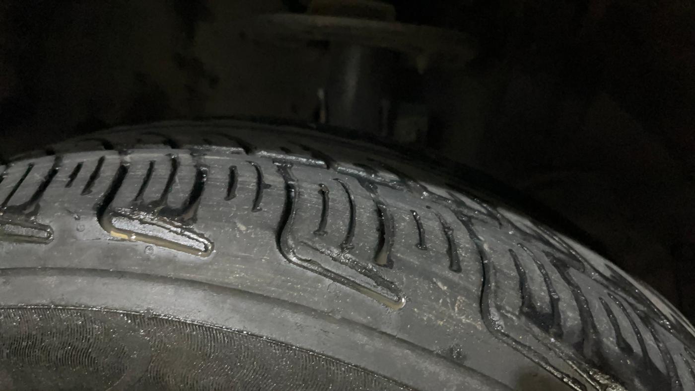 2018 Maruti Baleno DELTA PETROL 1.2, CNG, Manual, 98,195 km, Right Front Tyre Tread