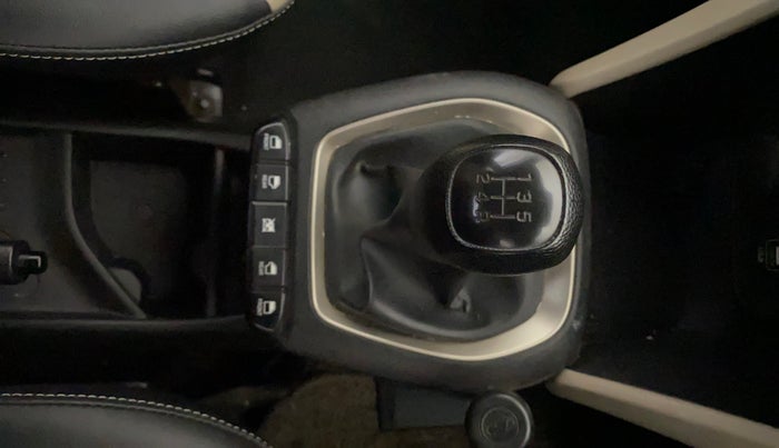 2018 Hyundai NEW SANTRO SPORTZ MT, Petrol, Manual, 38,039 km, Gear Lever