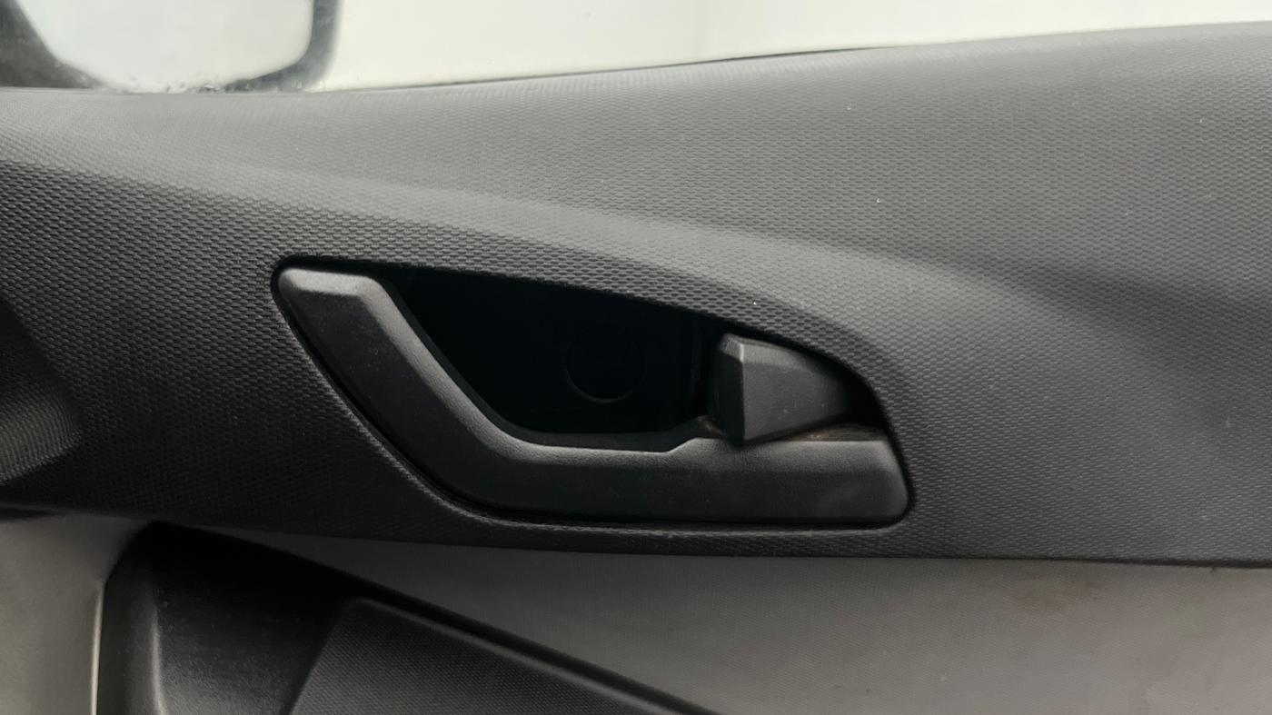 2022 Tata Tiago XE PETROL, Petrol, Manual, 37,973 km, Driver Side Door Panels Control