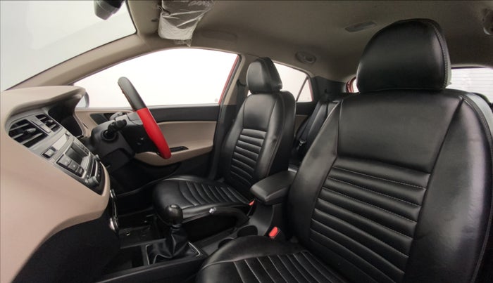2016 Hyundai Elite i20 SPORTZ 1.2, Petrol, Manual, 28,899 km, Right Side Front Door Cabin