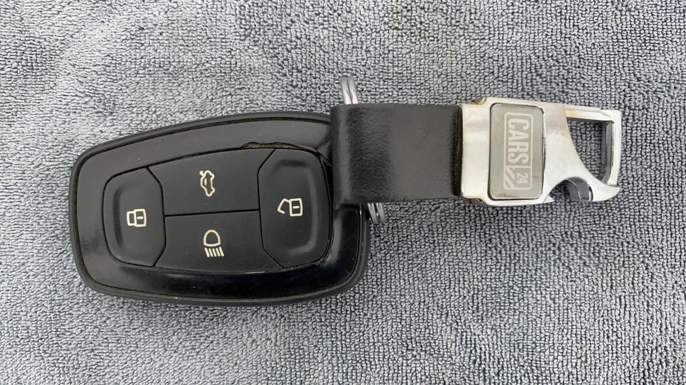 2020 Tata ALTROZ XZ 1.2, Petrol, Manual, 23,753 km, Key Close Up