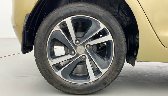 2020 Tata ALTROZ XZ 1.2, Petrol, Manual, 23,753 km, Right Rear Wheel