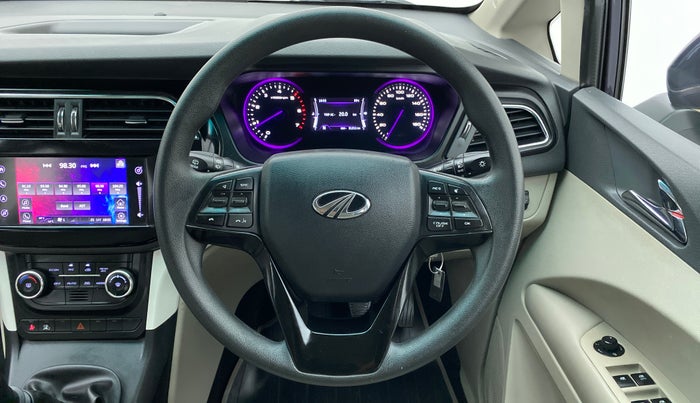 2018 Mahindra MARAZZO M8 7 STR, Diesel, Manual, 31,320 km, Steering Wheel Close Up