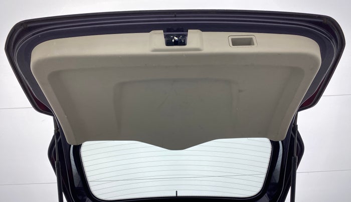2018 Mahindra MARAZZO M8 7 STR, Diesel, Manual, 31,320 km, Boot Door Open