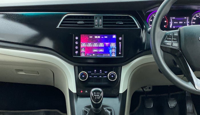2018 Mahindra MARAZZO M8 7 STR, Diesel, Manual, 31,320 km, Air Conditioner